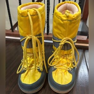Marc Jacobs Moon Boots Yellow Size Small